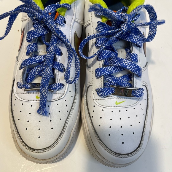 Nike Big Kid's Air Force 1 LV8 White/Multi-Color-Medium Blue (DQ7767 100) - Picture 10 of 13